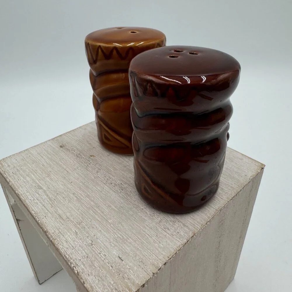 Vintage Tiki Totem Brown Ceramic Hawaiian Tropical  Salt and Pepper Shakers